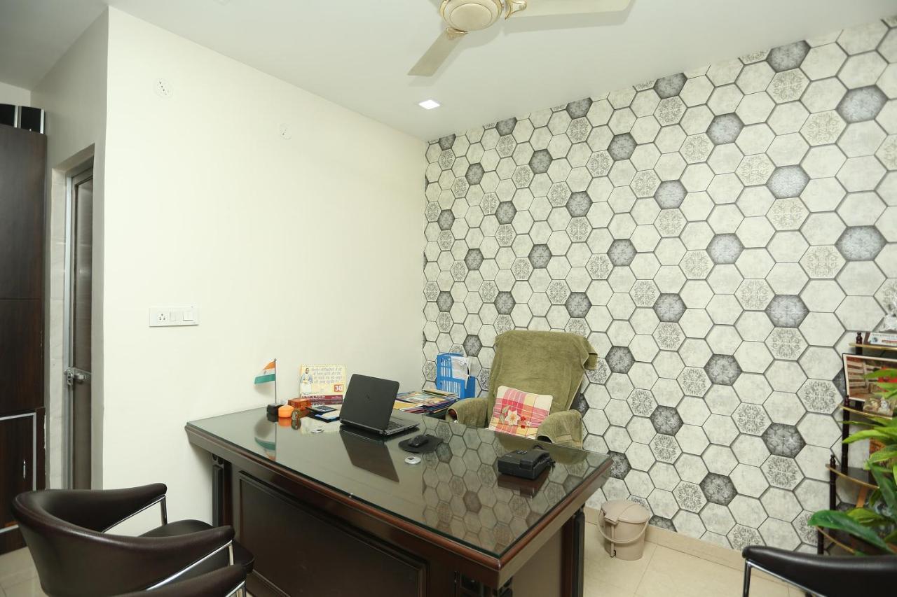 Oyo Flagship 17204 Vrindawan Galaxy Hotel Kanpur Buitenkant foto