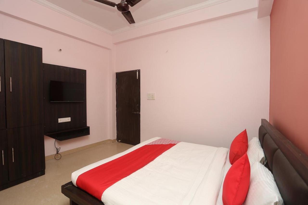Oyo Flagship 17204 Vrindawan Galaxy Hotel Kanpur Buitenkant foto