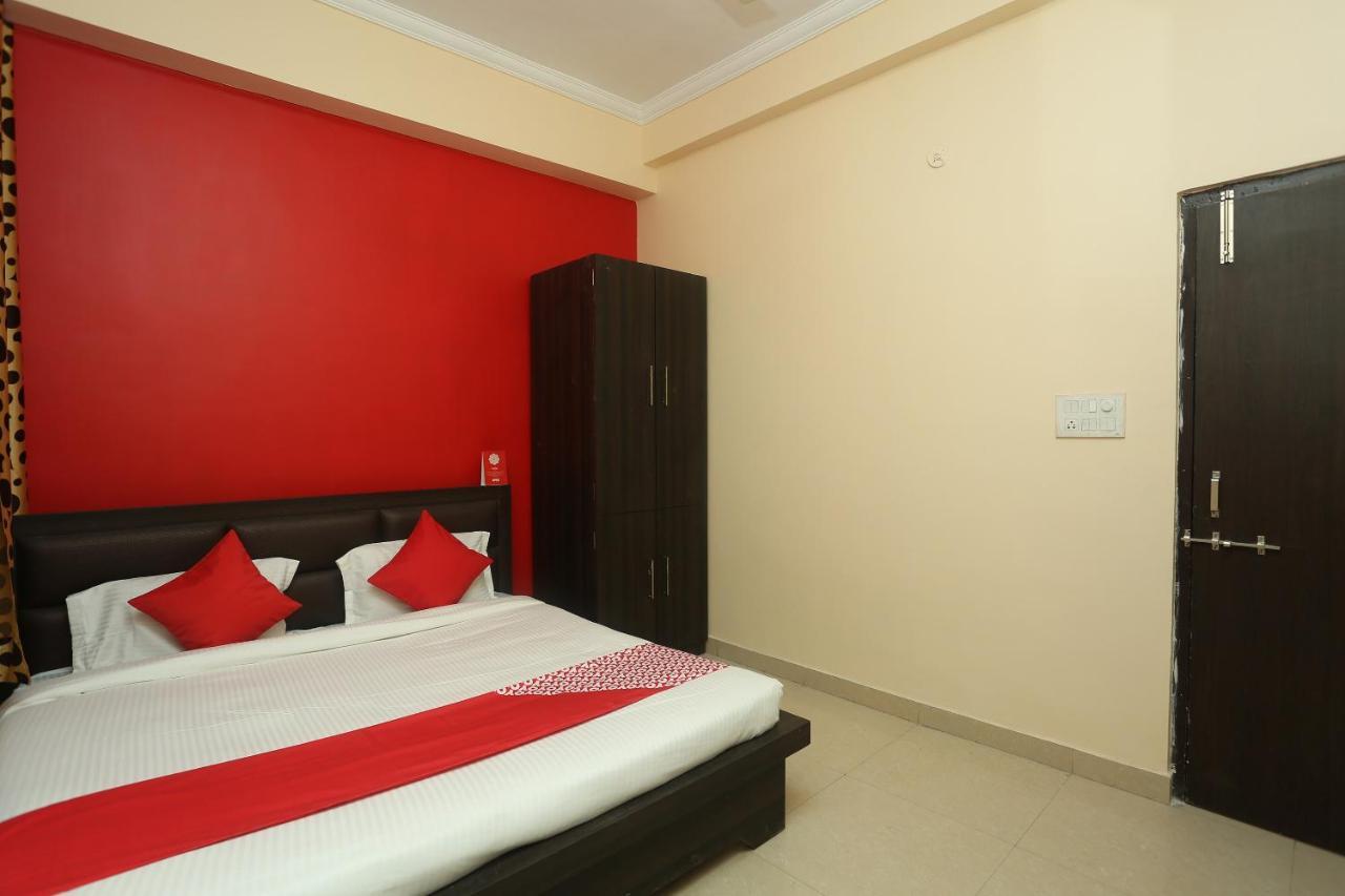 Oyo Flagship 17204 Vrindawan Galaxy Hotel Kanpur Buitenkant foto