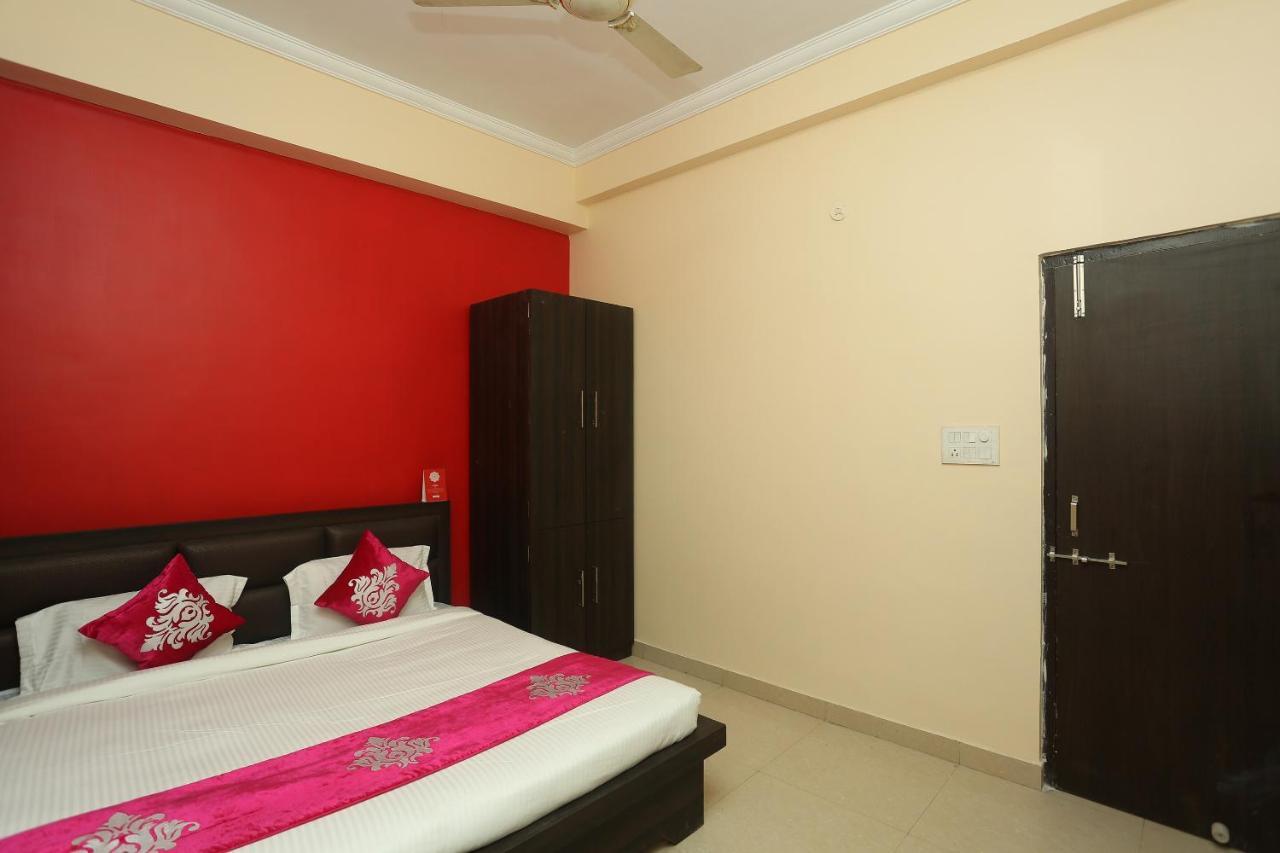 Oyo Flagship 17204 Vrindawan Galaxy Hotel Kanpur Buitenkant foto