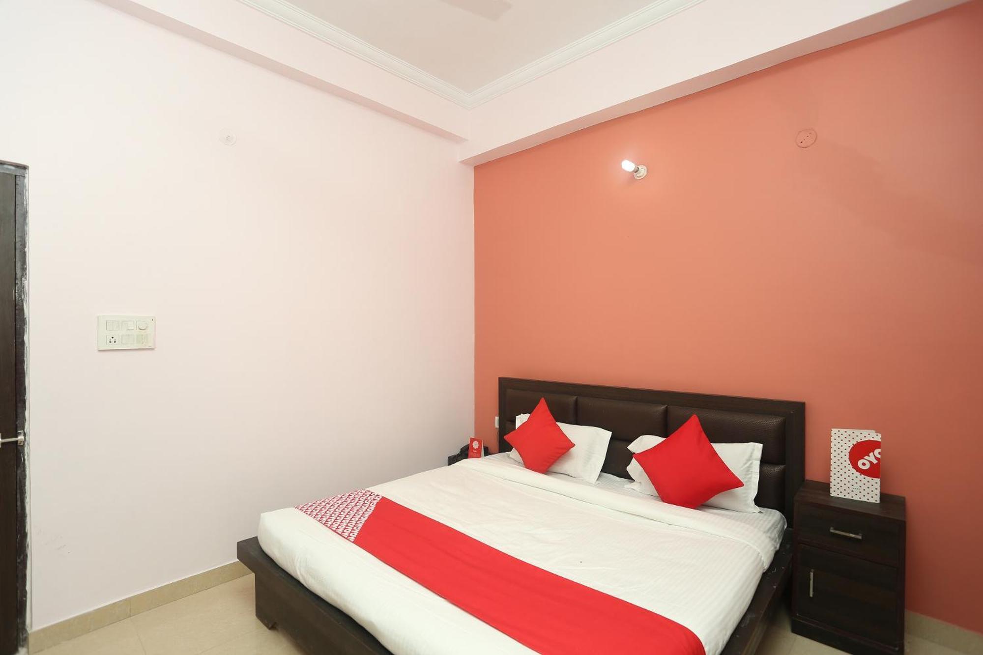 Oyo Flagship 17204 Vrindawan Galaxy Hotel Kanpur Buitenkant foto