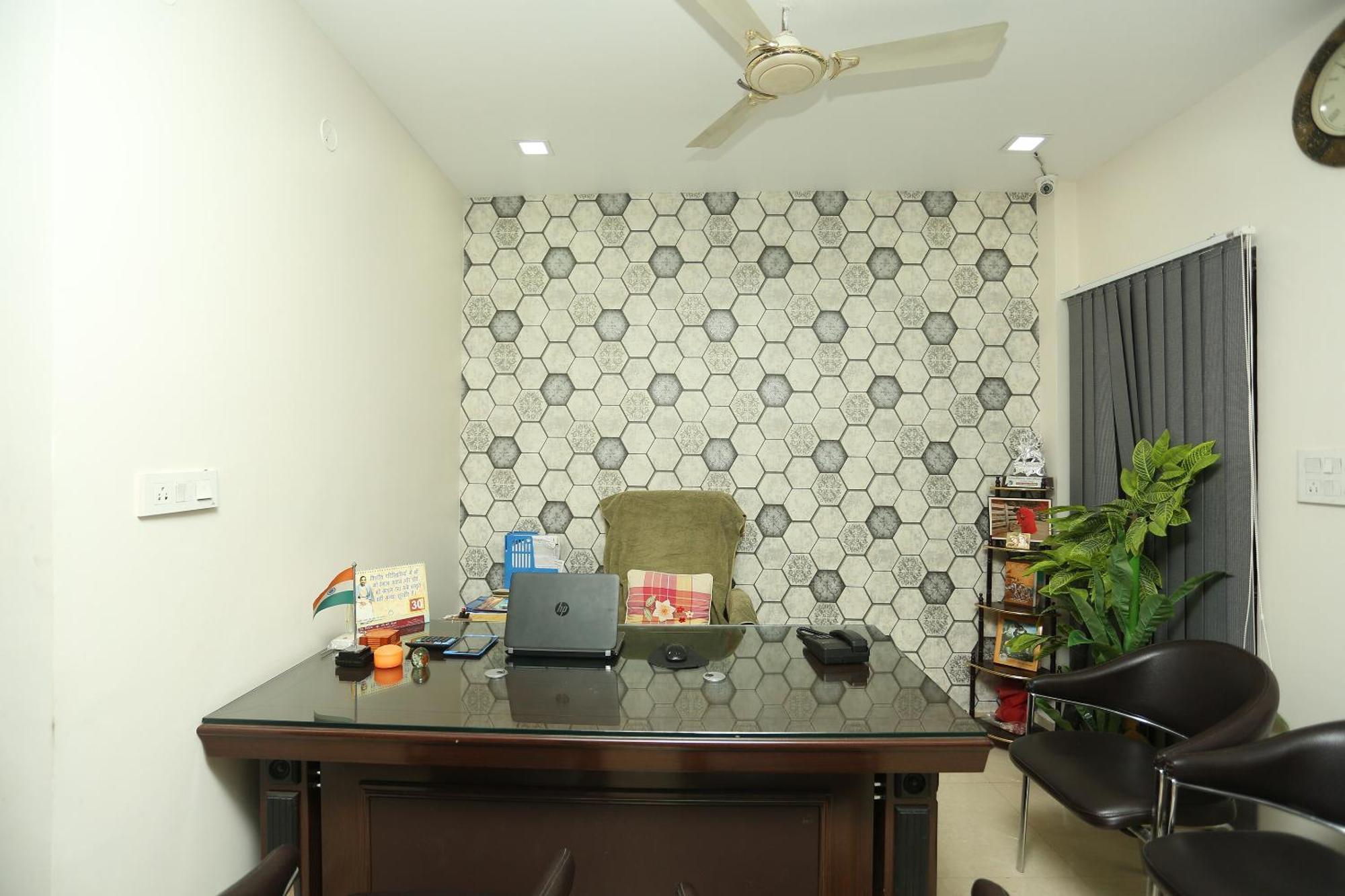 Oyo Flagship 17204 Vrindawan Galaxy Hotel Kanpur Buitenkant foto