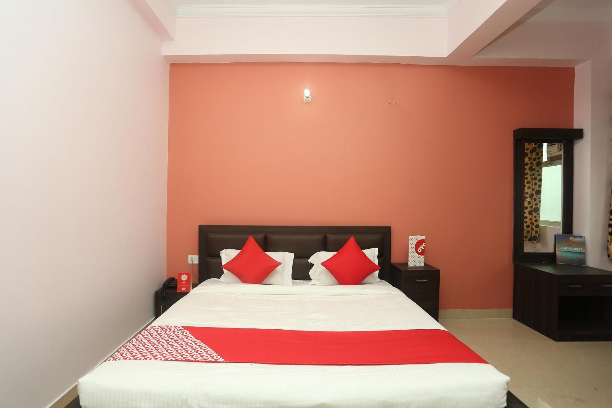 Oyo Flagship 17204 Vrindawan Galaxy Hotel Kanpur Buitenkant foto