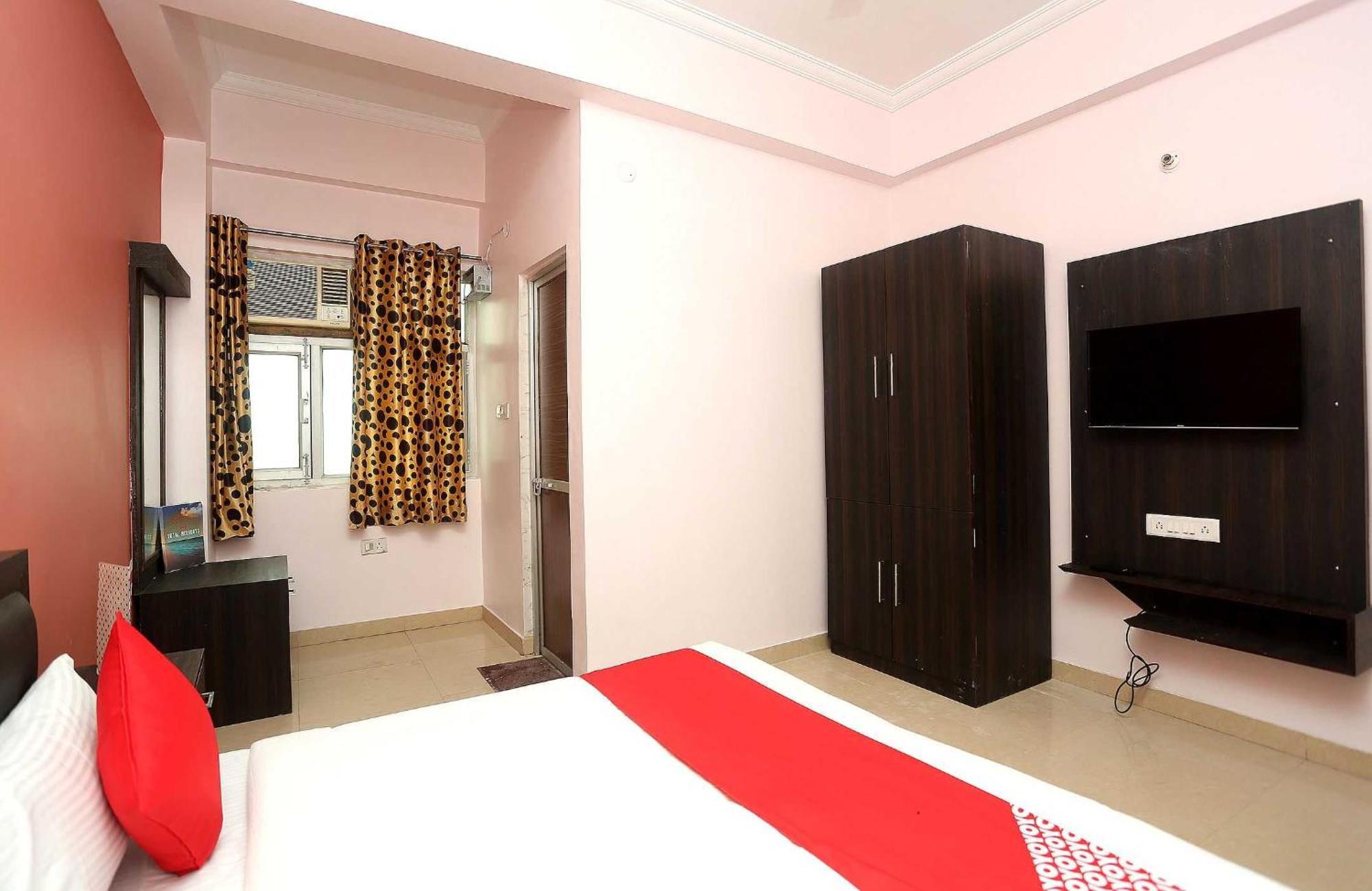 Oyo Flagship 17204 Vrindawan Galaxy Hotel Kanpur Buitenkant foto