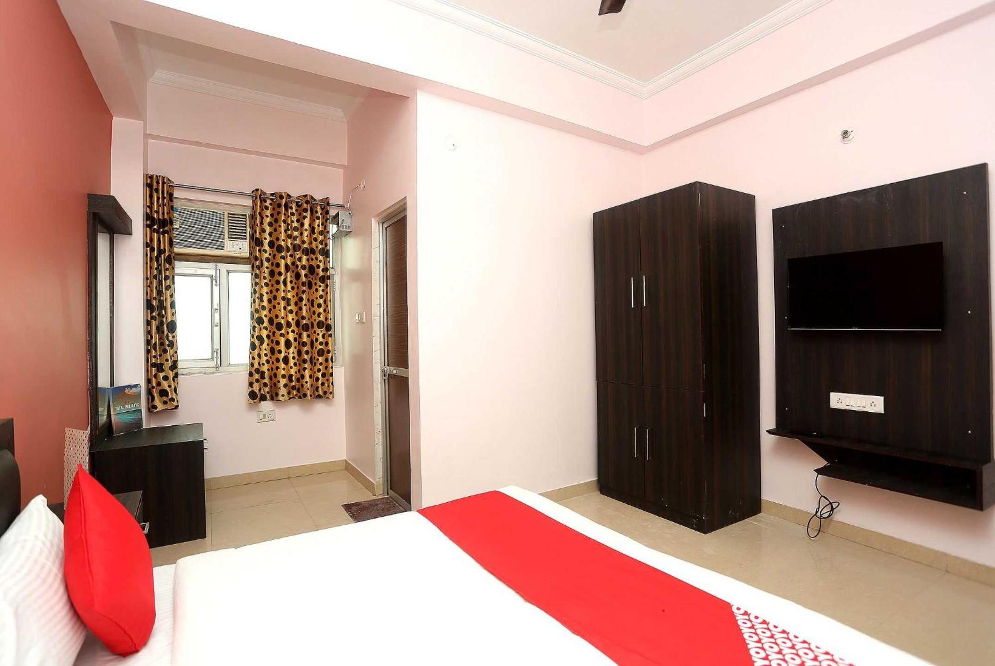Oyo Flagship 17204 Vrindawan Galaxy Hotel Kanpur Buitenkant foto