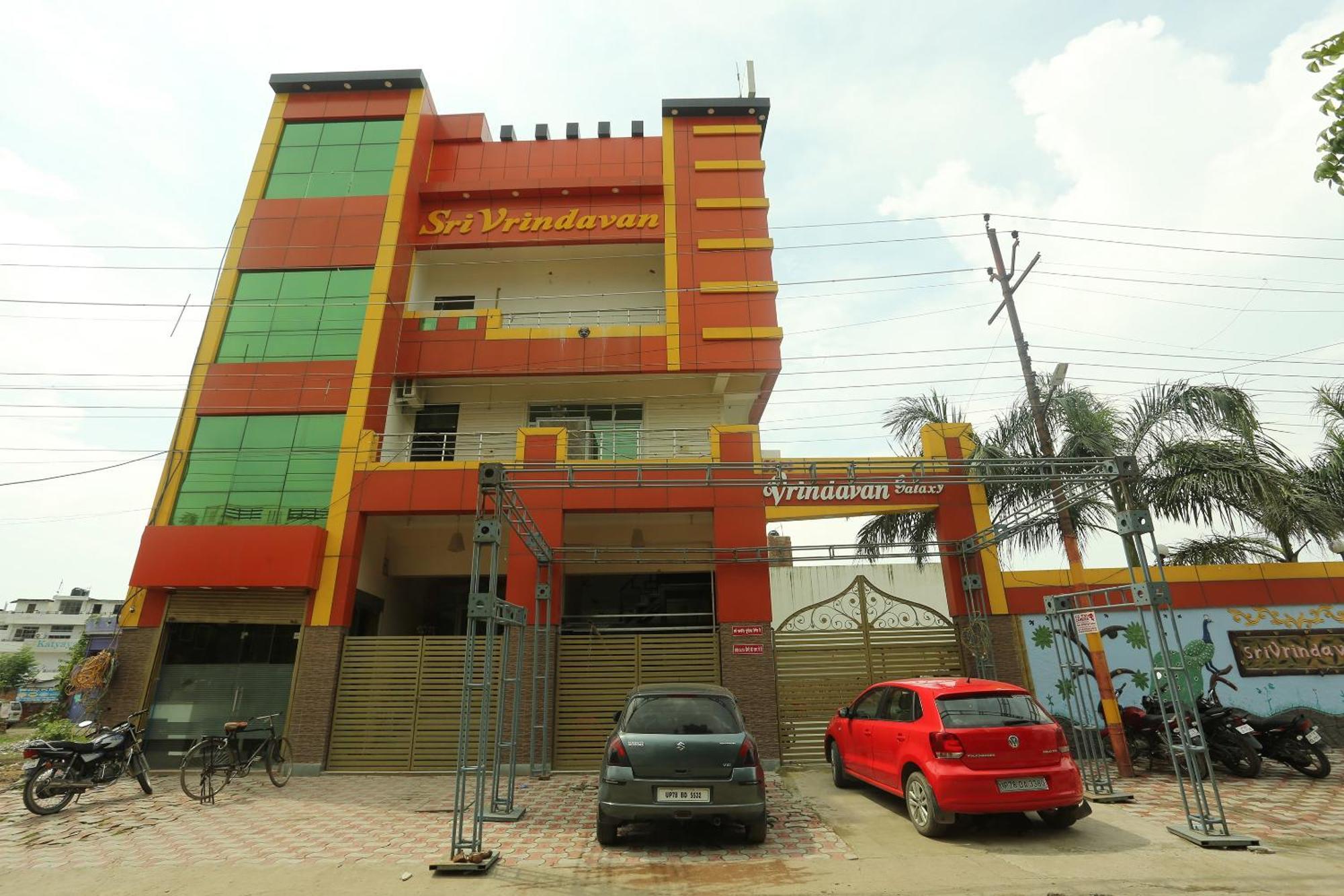 Oyo Flagship 17204 Vrindawan Galaxy Hotel Kanpur Buitenkant foto
